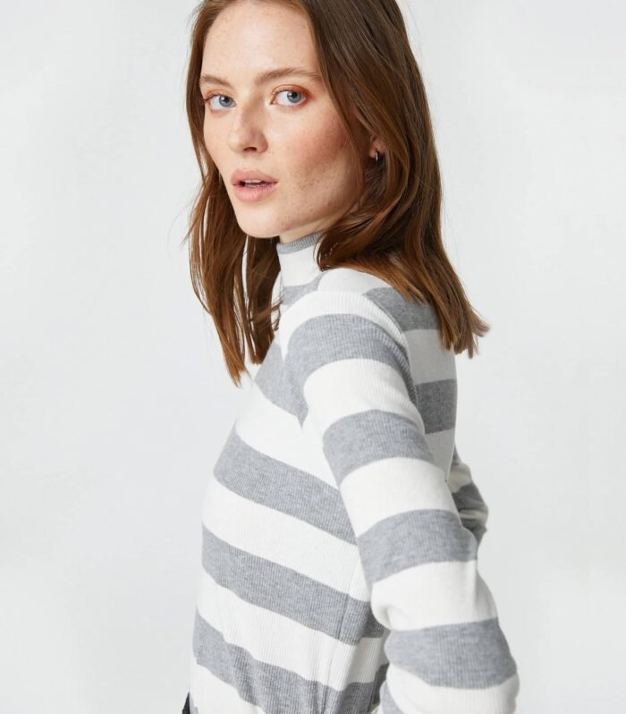 Half Turtleneck Corduroy Long Sleeved T-Shirt