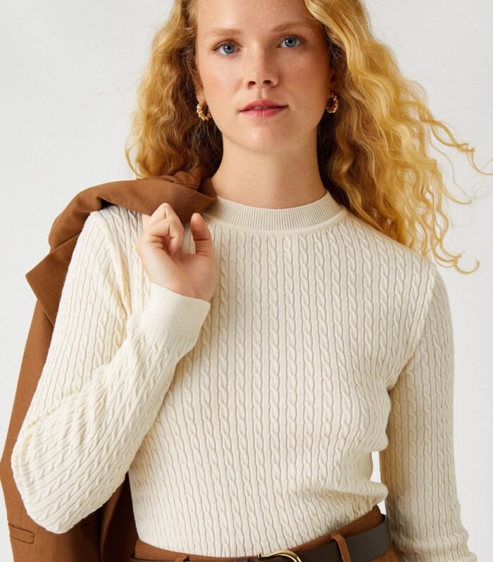 Knitted Detailed Sweater Cream